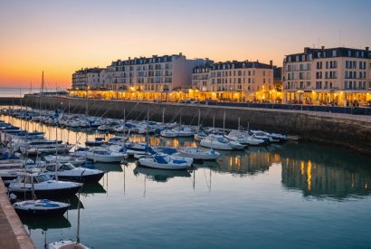 Thumbnail for Découvrez les Meilleurs Hôtels de Sables d’Olonne en Bord de Mer pour des Vacances Idylliques | Guide Complet sur HotelDinan.com